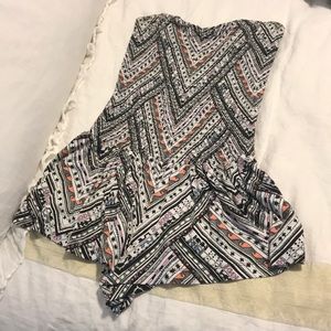 Strapless stretchy romper